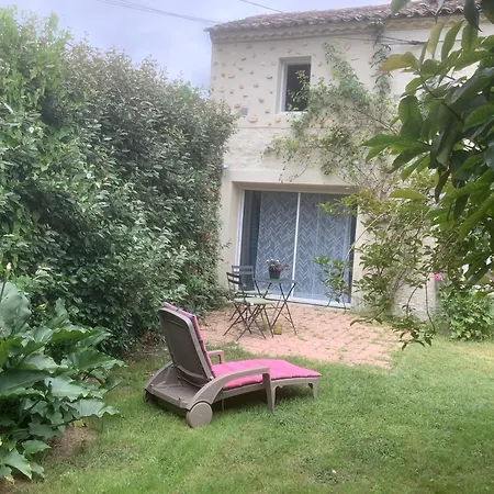 Gite Augirons Saint-Ciers-sur-Gironde Exterior photo
